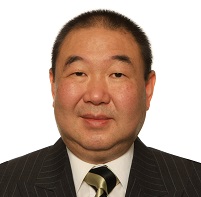 Leslie Wong white background 2001 x 197