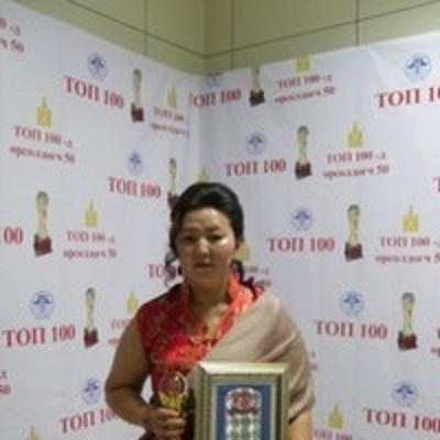 2022 0108 CACCI winner Women entrepreneur 400
