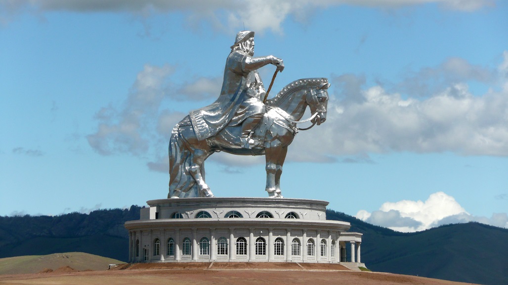 2018 0907 Khan statute 1028 x 578